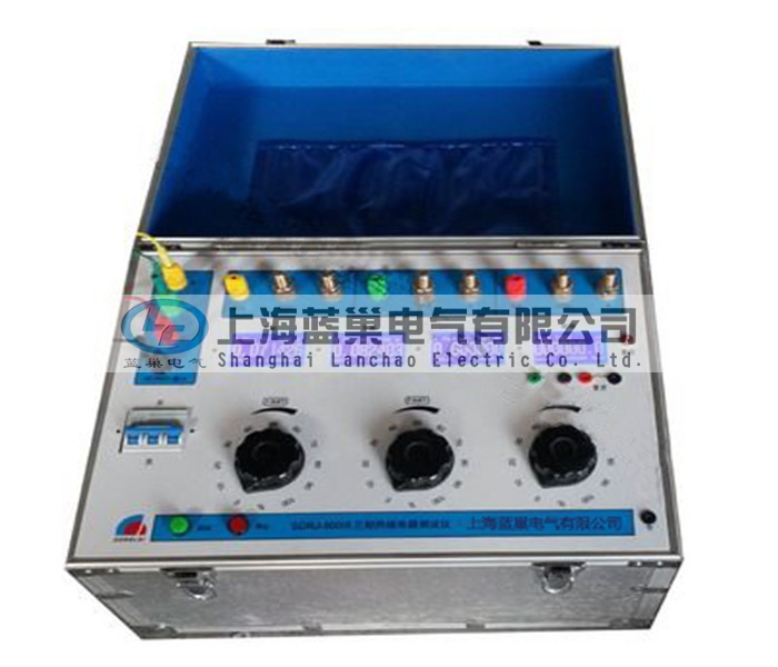 LCDL-200III三相電流發(fā)生器（簡(jiǎn)稱三相升流器），我公司自行研制開(kāi)發(fā)的測(cè)試設(shè)備，它集國(guó)內(nèi)外同類產(chǎn)品的優(yōu)點(diǎn)于一身，采用數(shù)控技術(shù)，抗干擾能力強(qiáng)，和上一代升流器相比，由于采用低功耗、大容量的自藕調(diào)壓器和高導(dǎo)磁率鐵芯制作的變流器。